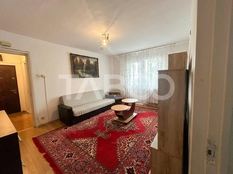 Apartament 3 camere 60 mpu cu balcon si pivnita in zona Mihai Viteazu - 2