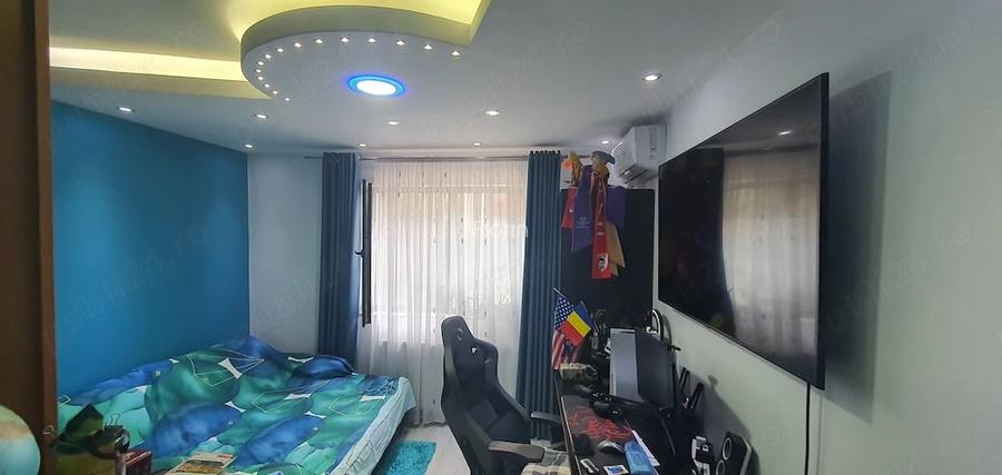 Apartament 2 camere decomandat si loc de parcare inclus