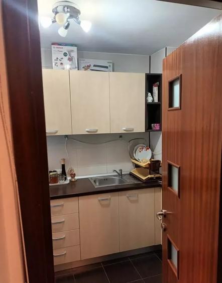 Apartament cu 2 camere semidecomandat, mobilat în Drumul Taberei