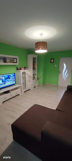 Apartament cu 3 camere decomandat în Dacia