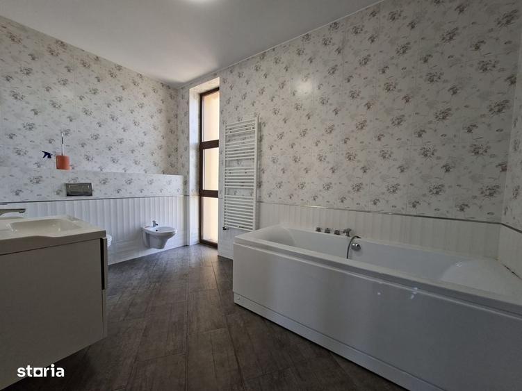 Casa/Vila De Inchiriat In Borhanci - 8