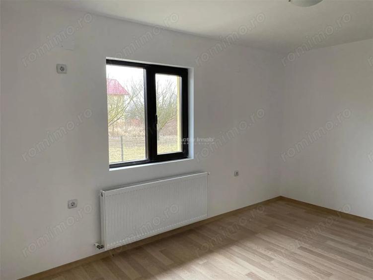 Casă cu 3 camere cu Teren 800 Mp în Central