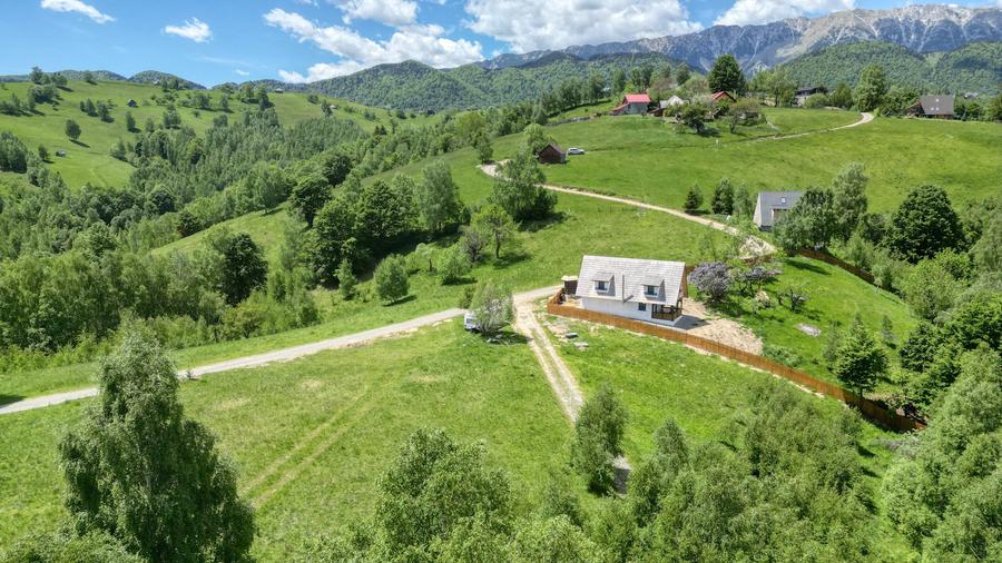 Teren Construcții intravilan de 1000 mp, în Peștera