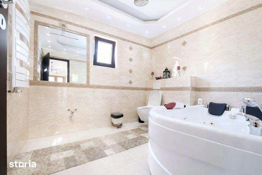 Casă cu 4 camere cu Teren 495 Mp în Central