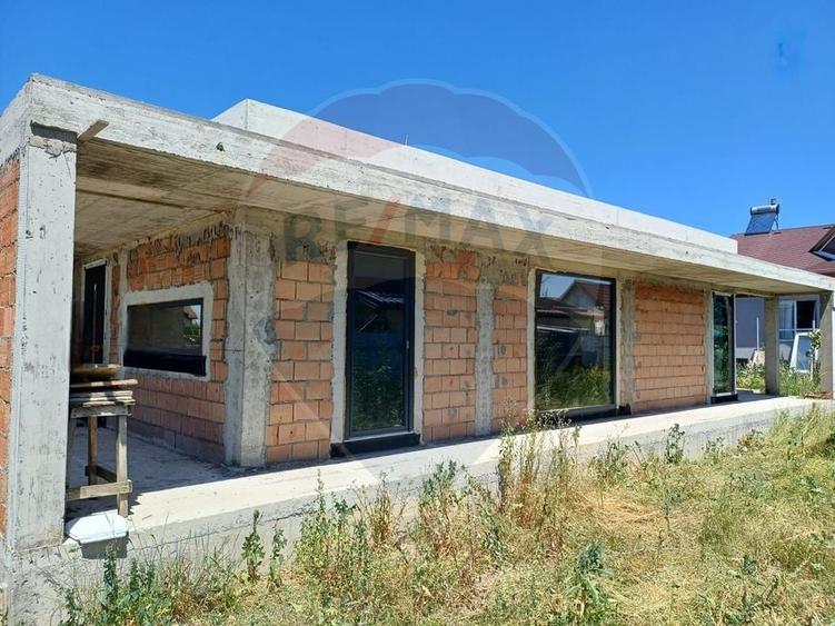 Casă cu 5 camere cu Teren 478 Mp în Hărman