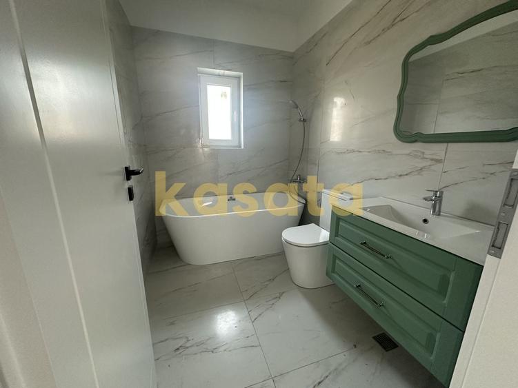Casă individuală cu 3 camere cu Canalizare în Bâcu