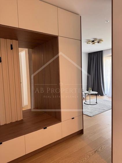Apartament cu 2 camere decomandat, mobilat în Barbu Văcărescu