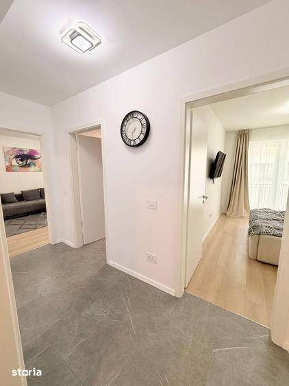 Apartament cu 2 camere decomandat, mobilat în Tractorul