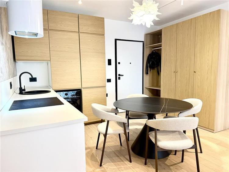 Apartament cu 2 camere decomandat, mobilat în Cotroceni