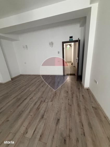 Spațiu comercial, de 34 mp, în Ultracentral
