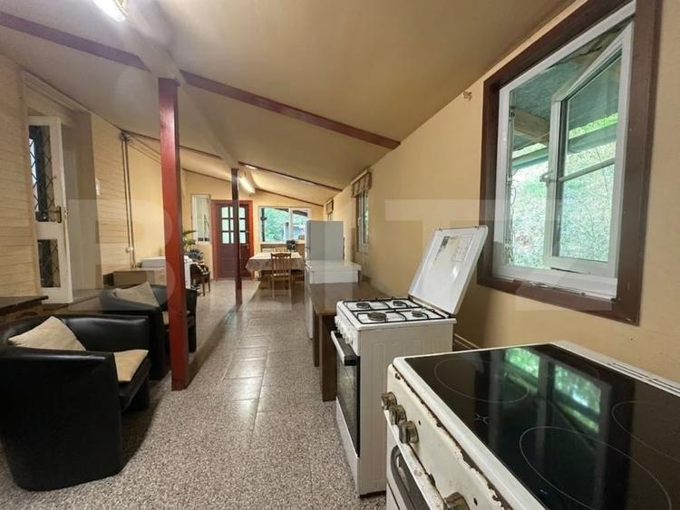 Casă individuală cu 3 camere cu Teren 10900 Mp în Căinelu de Sus
