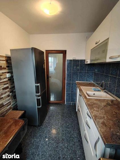 Apartament cu 2 camere semidecomandat în Micro 9