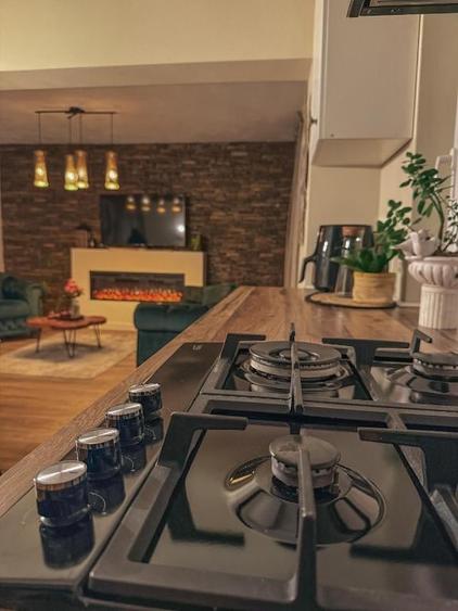 Apartament cu 2 camere decomandat, mobilat în Ultracentral