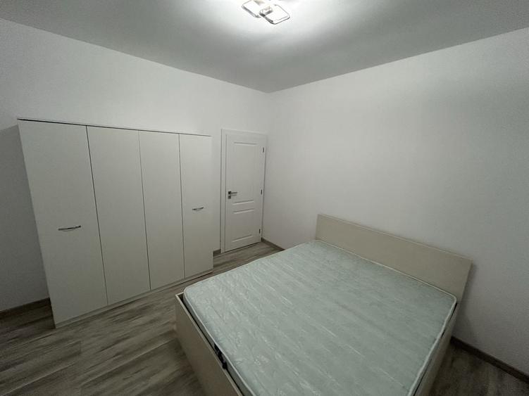 Casă cu 2 camere cu Teren 300 Mp în Dumbrăvița