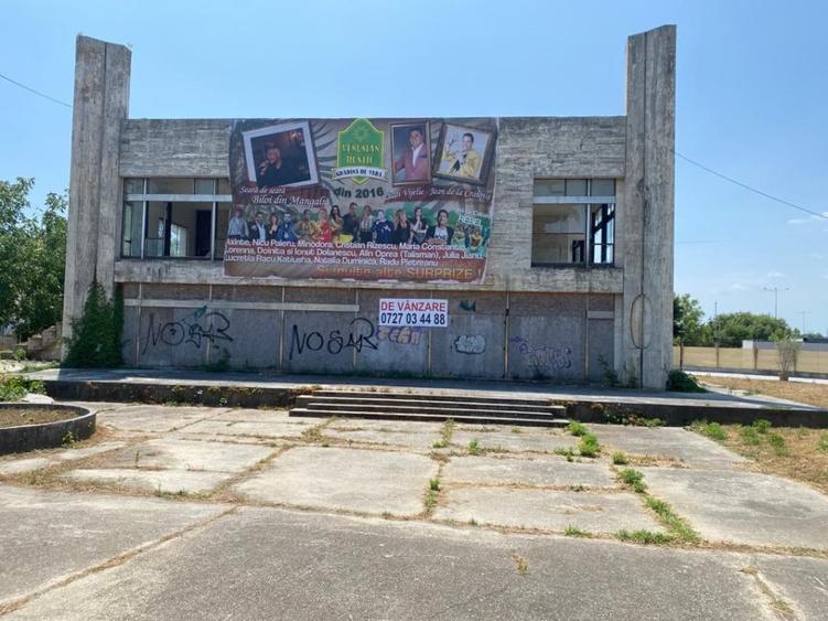 Spațiu comercial, de 310 mp, în Venus