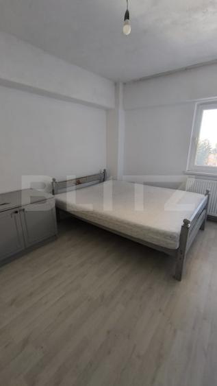 Apartament cu 4 camere decomandat în Burdujeni