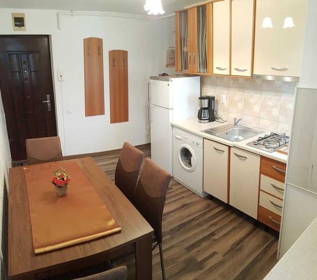 Apartament cu 2 camere semidecomandat în Cedonia