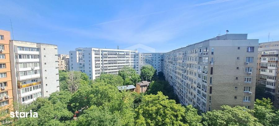Apartament cu 3 camere în Tineretului