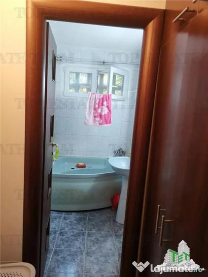 Apartament cu 3 camere decomandat, mobilat în Alexandru Obregia