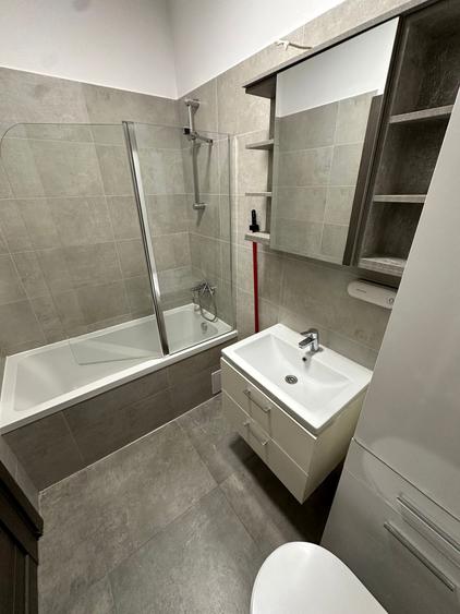 Apartament cu 2 camere semidecomandat, mobilat în Hărmanului
