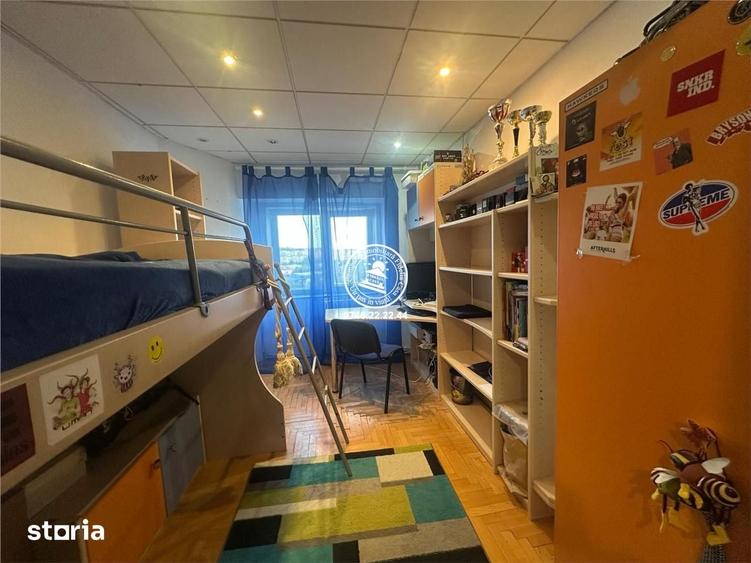 Apartament cu 4 camere decomandat, mobilat în Păcurari