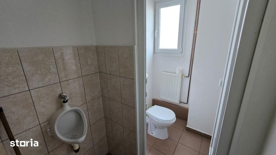 Spațiu comercial, de 140 mp, în Micro 16