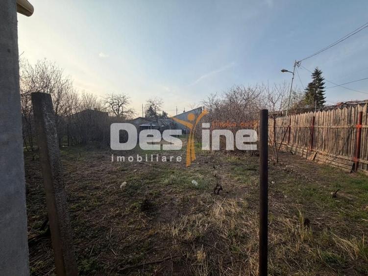 Casă individuală cu 3 camere cu Canalizare în Giulești