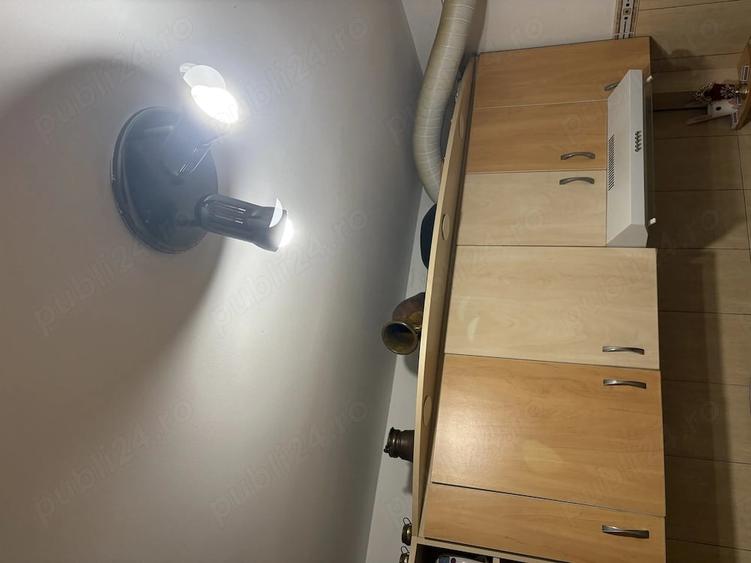 Apartament cu 3 camere decomandat în Tomești