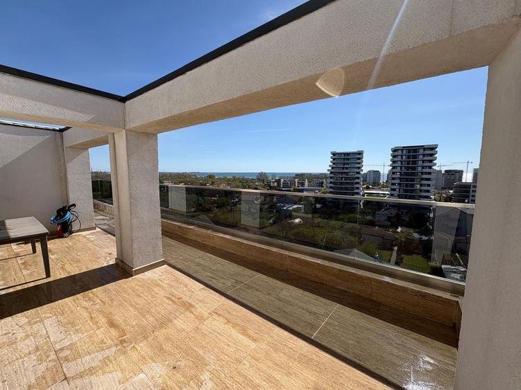 Apartament cu 3 camere decomandat în Est