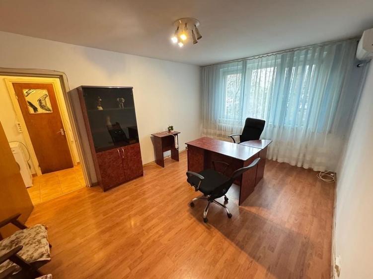 Resedinta/spatiu comercial -pozitie excelenta-metrou 1 decembrie - 1