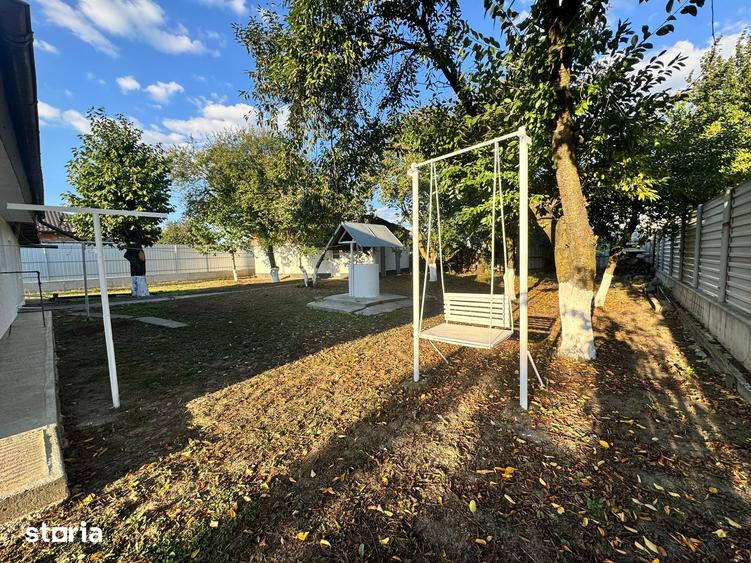 Casă cu 3 camere cu Teren 800 Mp în CFR