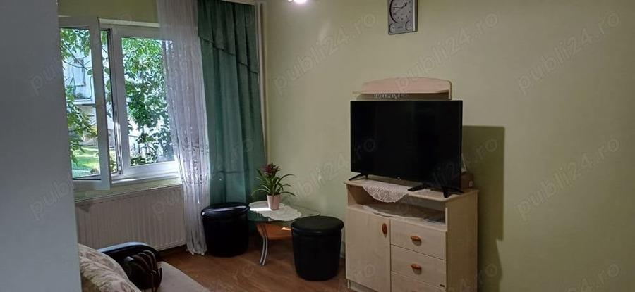 Garsonieră decomandată în Tudor