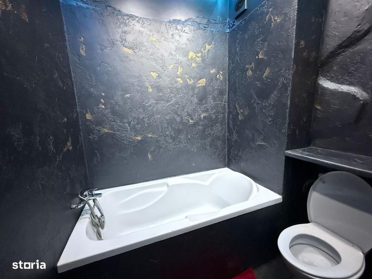Apartament cu 3 camere semidecomandat în Tineretului