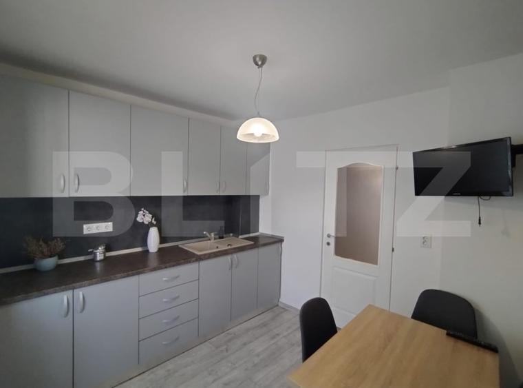Apartament 2 camere, 53 mp, zona Rovine - 3