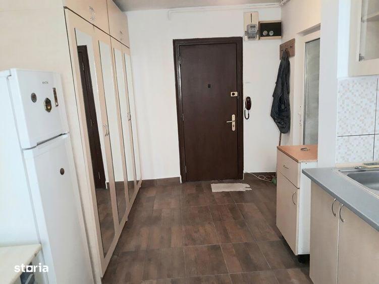 Apartament cu 2 camere semidecomandat în Moșilor