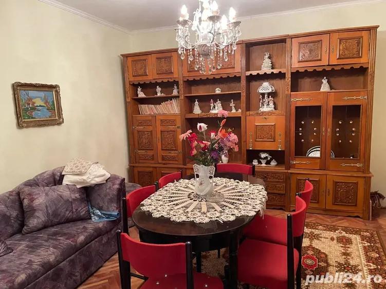 Casă cu 5 camere cu Teren 2019 Mp în Curtici