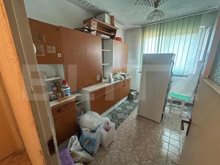 Apartament cu 2 camere semidecomandat în Micro 11