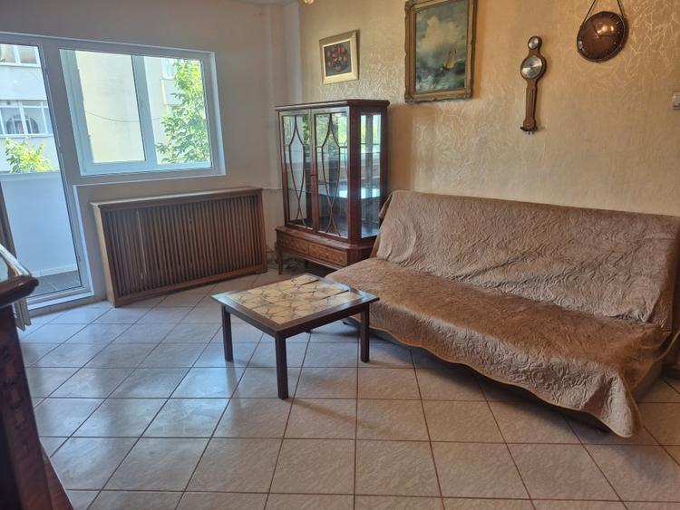 Apartament cu 2 camere semidecomandat în Turda
