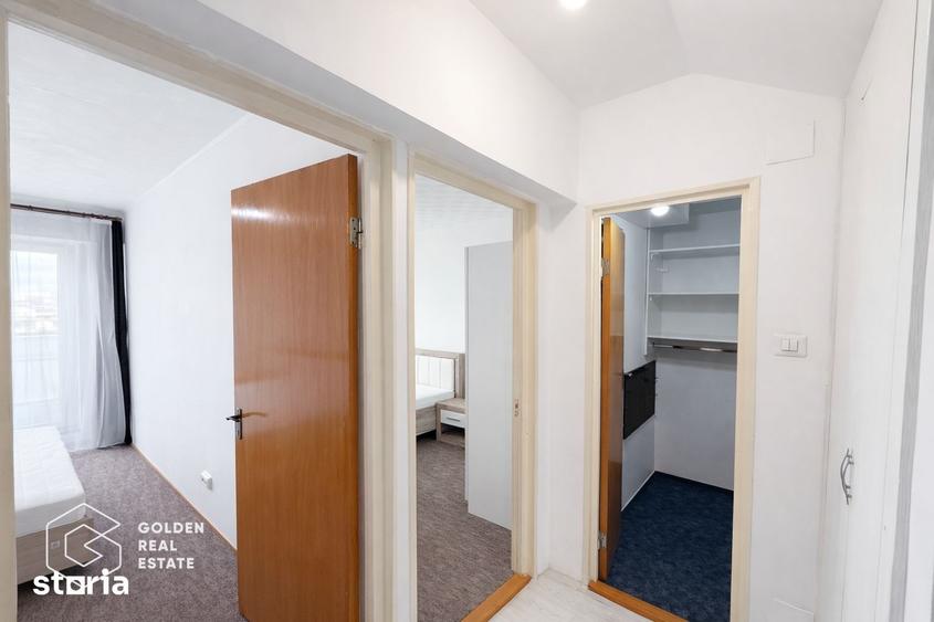 Apartament cu 3 camere decomandat în Polivalentă