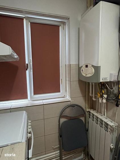Apartament cu 3 camere semidecomandat în Boema