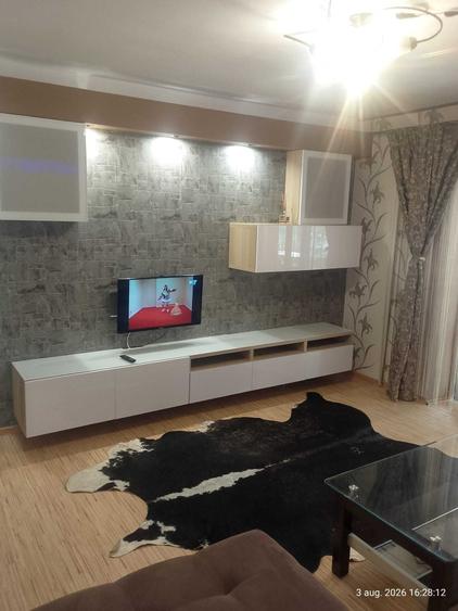 Apartament cu 3 camere decomandat în Crângași