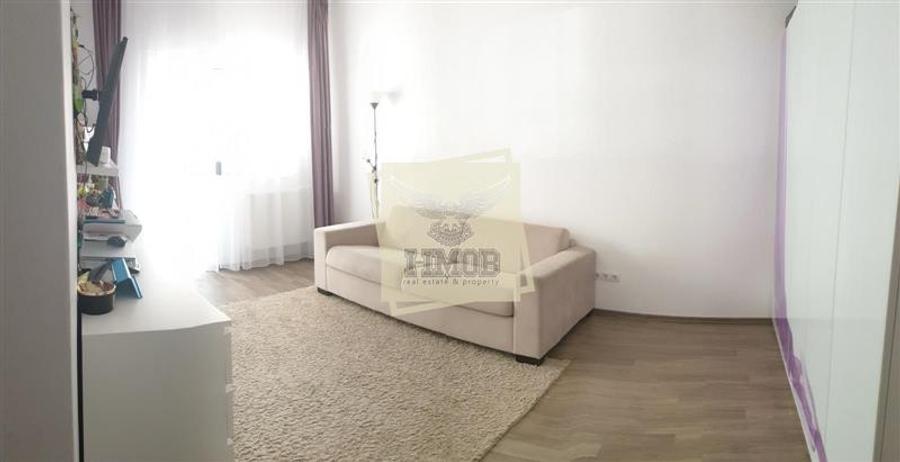 Apartament cu 2 camere decomandat, mobilat în Central