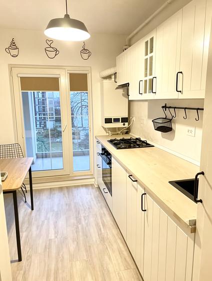 Apartament cu 2 camere decomandat în Parcul Carol