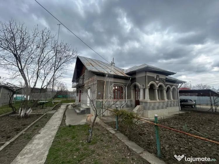 Casa Sacuieni | 100 mp | Toate utilitatile | - 12