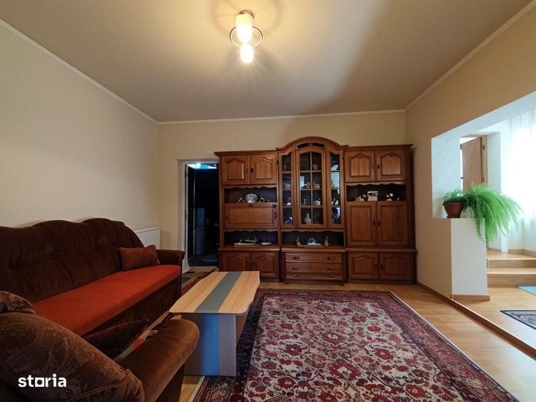 Casă cu 3 camere în Saca