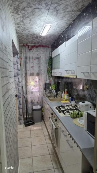 Apartament cu 3 camere decomandat în Podu Roș