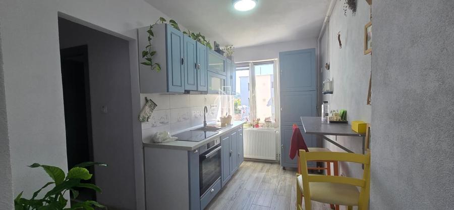 Apartament cu 2 camere decomandat în Est