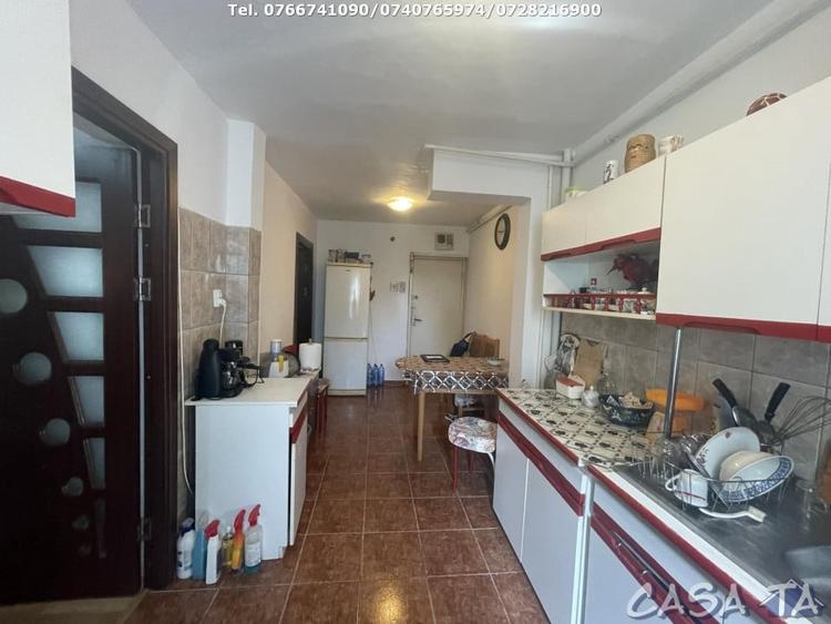 Apartament cu 3 camere circular, mobilat în Teilor