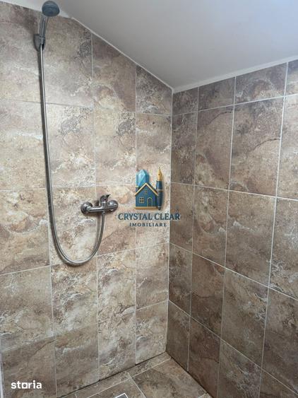 Apartament cu 5 camere decomandat în 7 Noiembrie