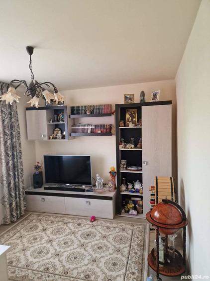 Casă cu 6 camere în Florești